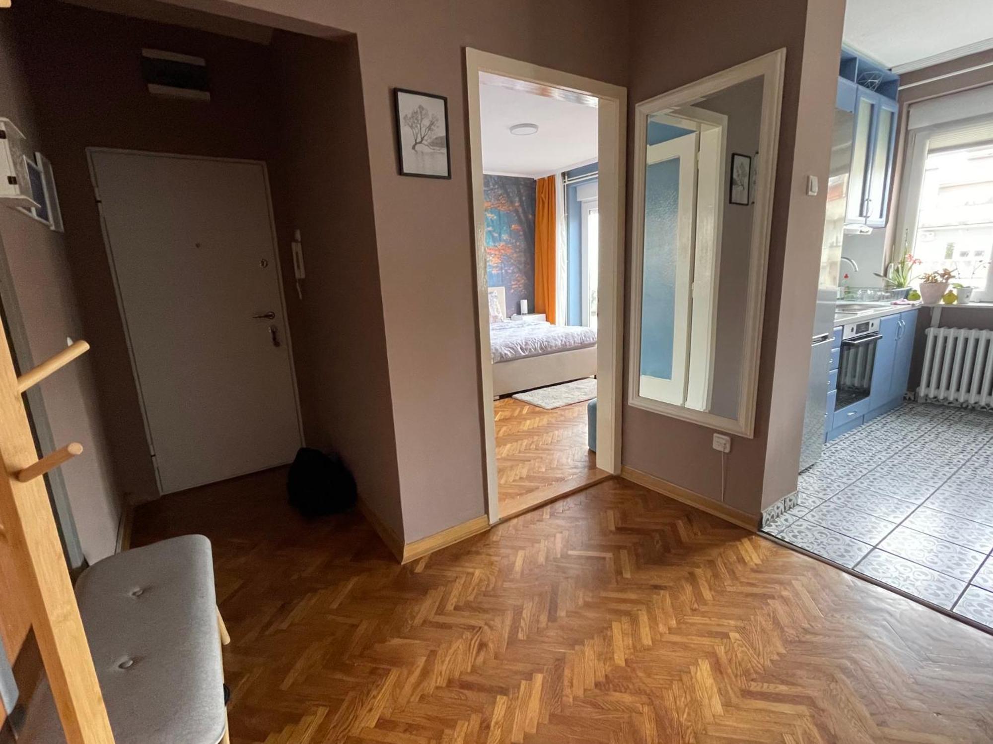 Apartman Avenia โนวีซาด ภายนอก รูปภาพ