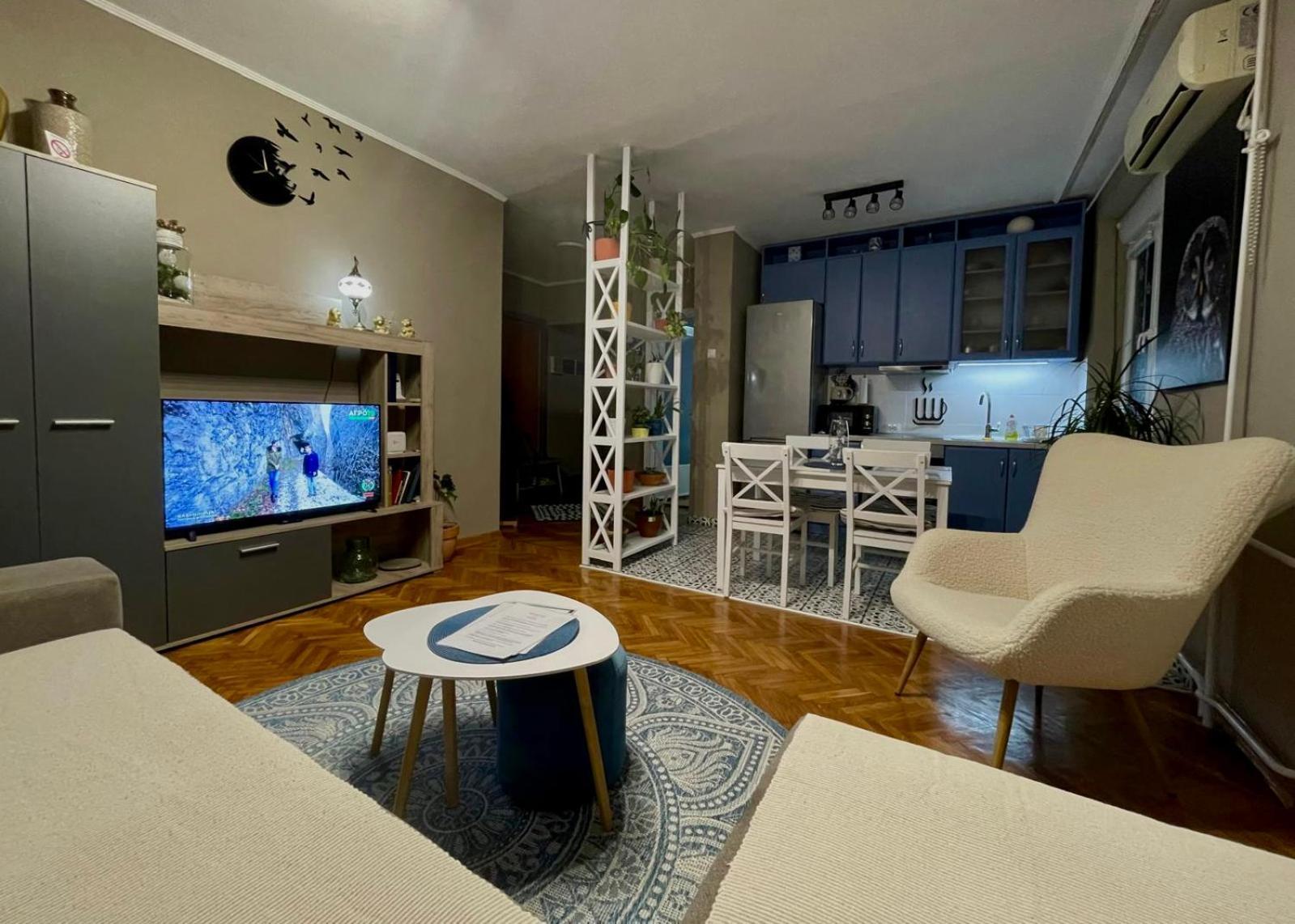 Apartman Avenia โนวีซาด ภายนอก รูปภาพ